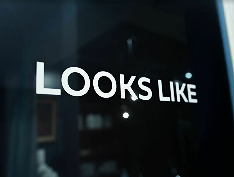 パーソナルトレーニングジム LOOKSLIKE 赤坂見附 BLUE